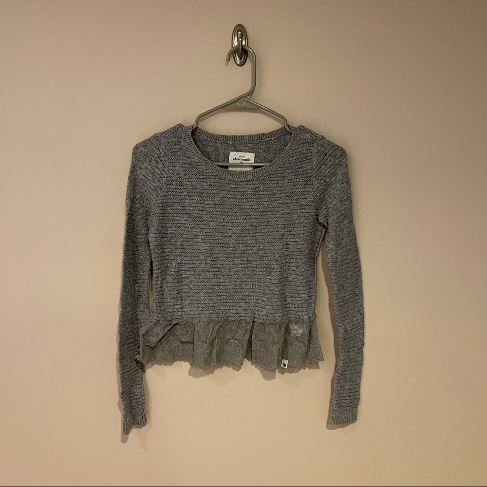 knit grey Abercrombie & Fitch Sweater (girls large)